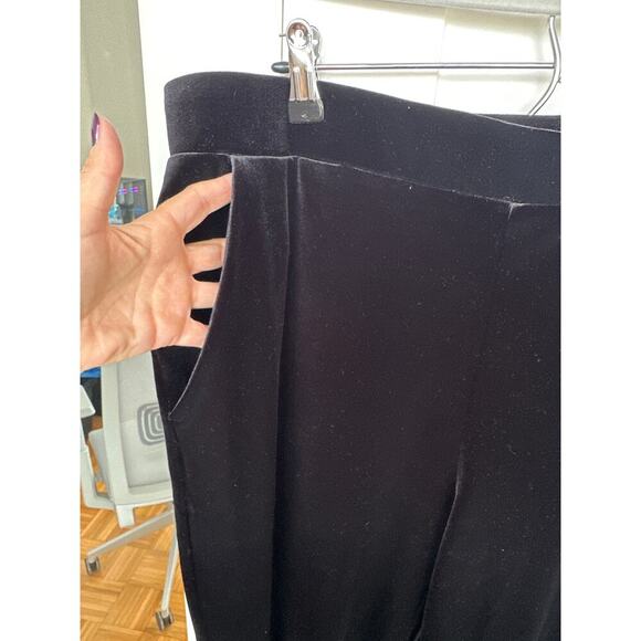 Loft Black Crushed Velvet Pull-On Stretch Waistband Pants, Size XL, Like New - Picture 5 of 5
